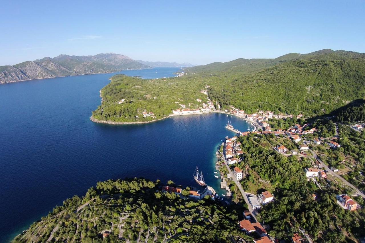 Apartments And Rooms By The Sea Racisce, Korcula - 4341 Exterior photo